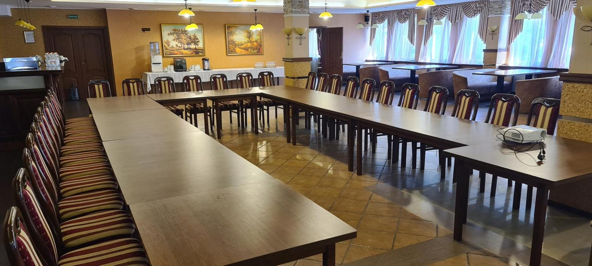 Shato Paradis Hotel Irpin Buitenkant foto